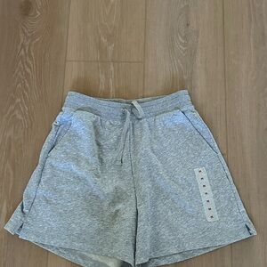 Old Navy Light Gray Women's Drawstring Athletic Shorts